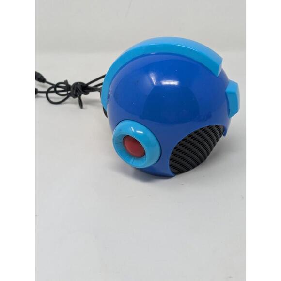 Capcom Mega Man Helmet Portable Speaker Collectible Loot Crate Exclusive - Picture 2 of 4